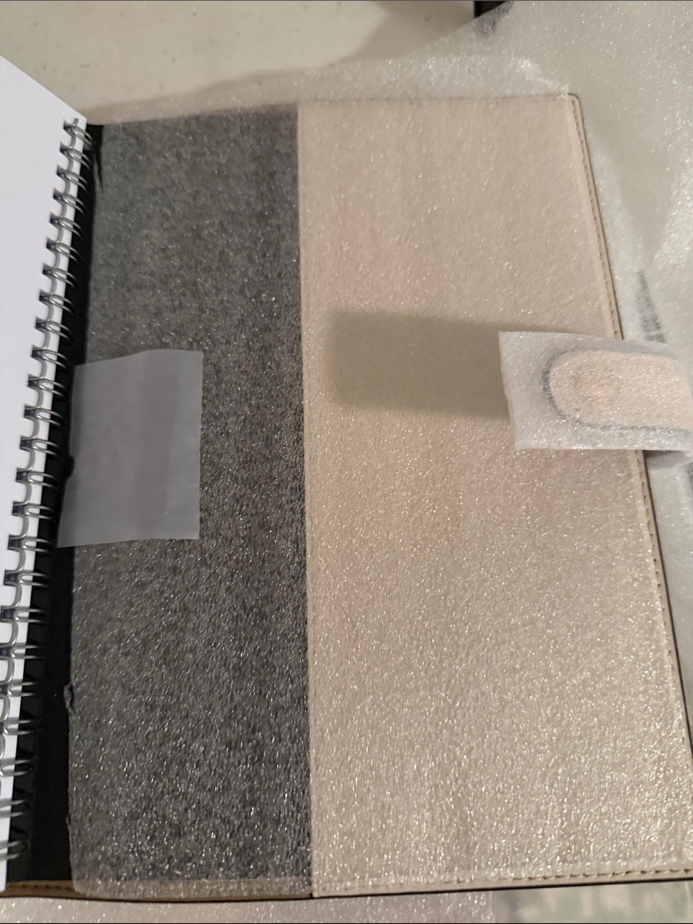 Coach NWT Chalk White Logo C’s Notebook Cover with Snap Closure - Picture 10 of 11